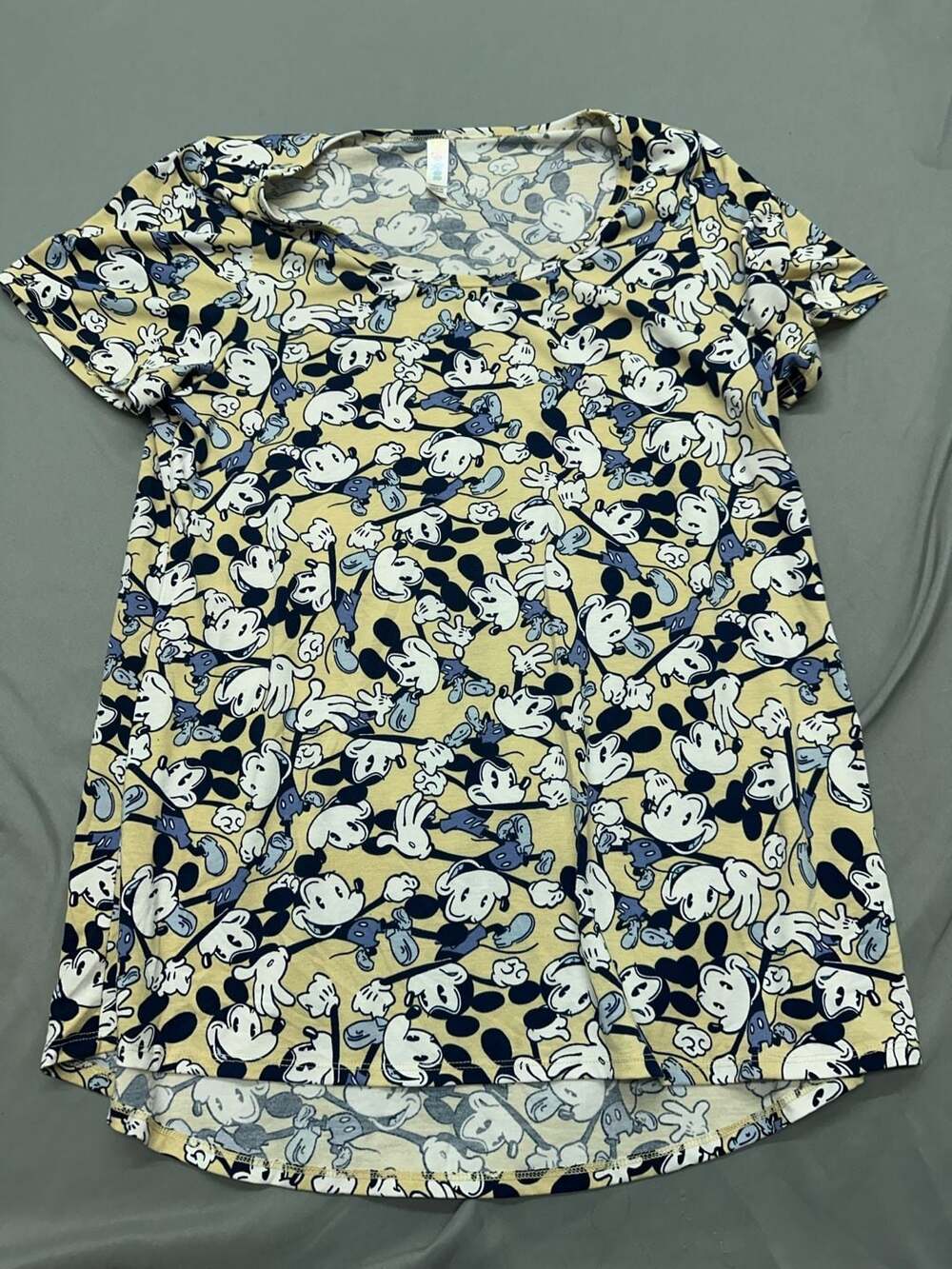 LuLaRoe Disney Mickey Mouse All Over Print Yellow Short Sleeve T-Shirt Size L